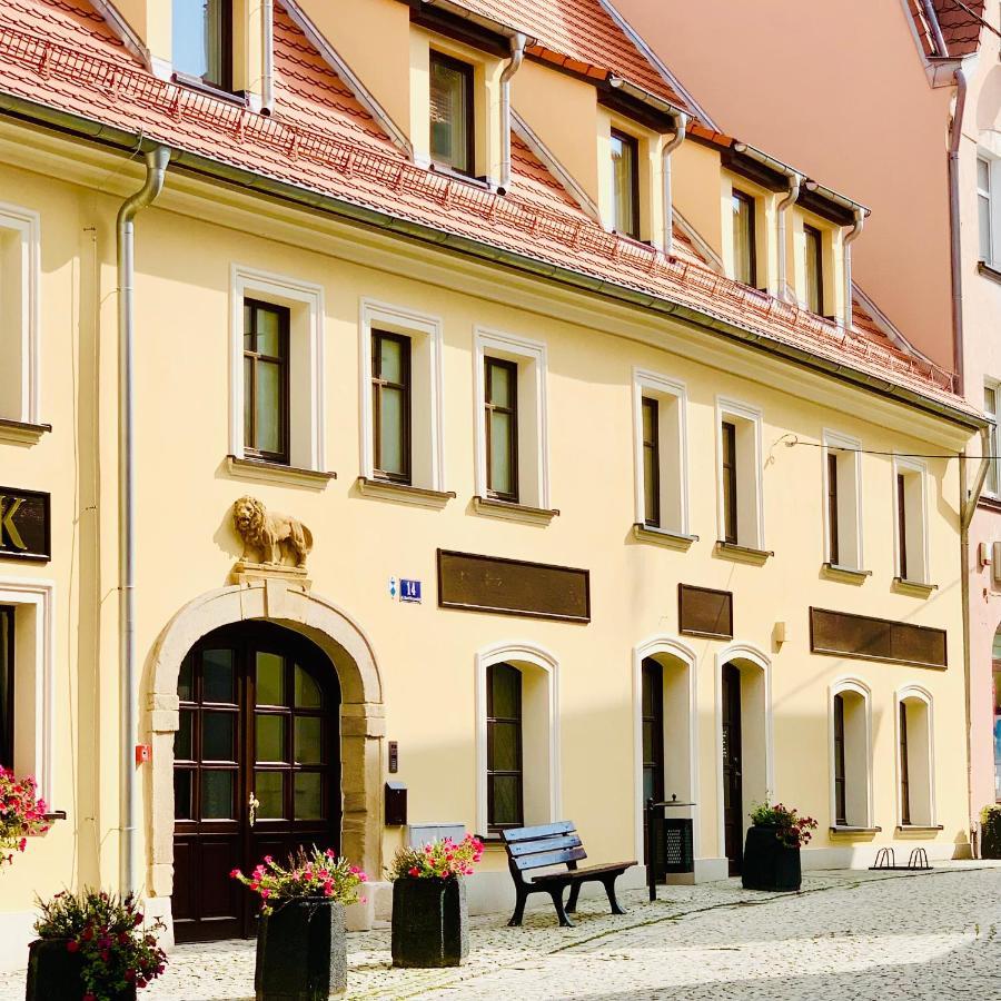 Dwupietrowy Apartament W Centrum Miasta Z Darmowym Miejscem Parkingowym Pod Zlotym Lwem VIII Klodzko Luaran gambar