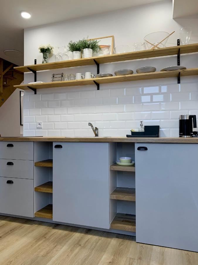 Dwupietrowy Apartament W Centrum Miasta Z Darmowym Miejscem Parkingowym Pod Zlotym Lwem VIII Klodzko Luaran gambar