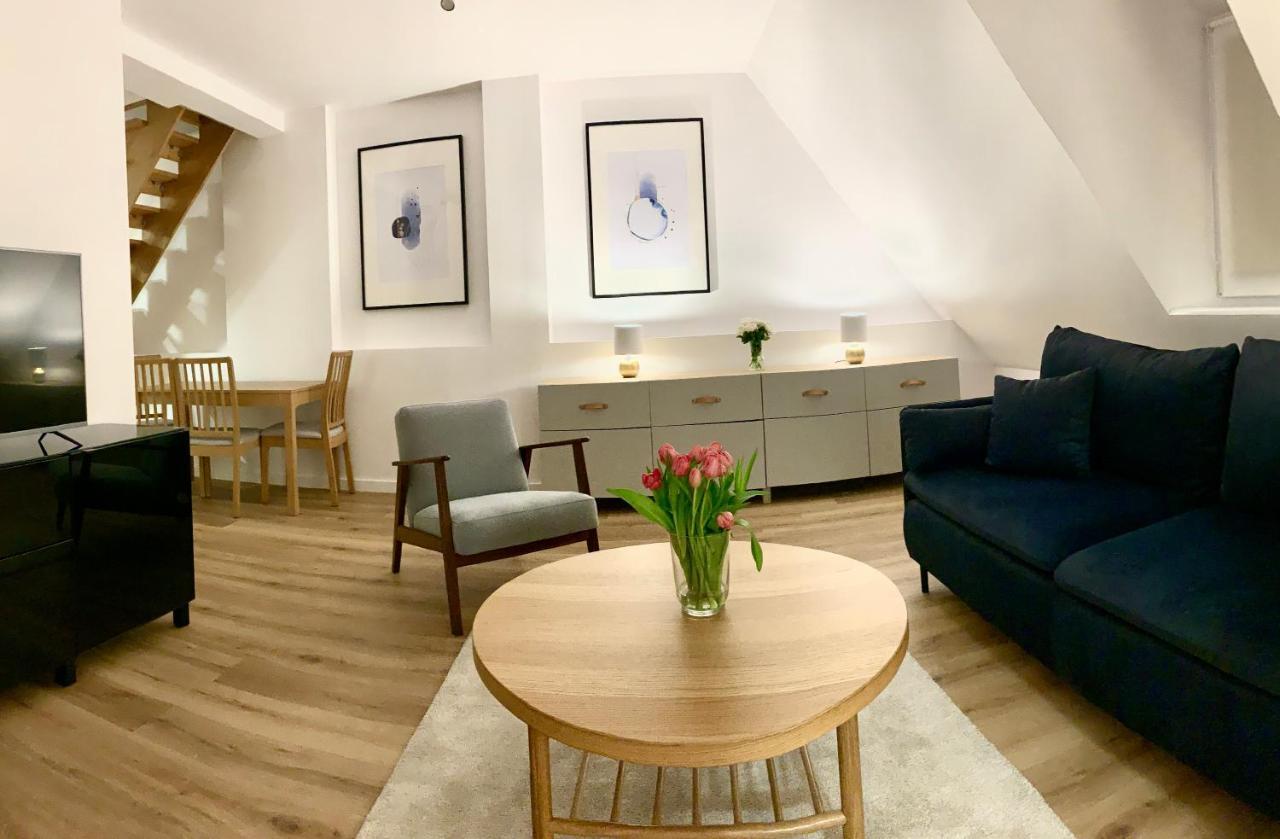 Dwupietrowy Apartament W Centrum Miasta Z Darmowym Miejscem Parkingowym Pod Zlotym Lwem VIII Klodzko Luaran gambar