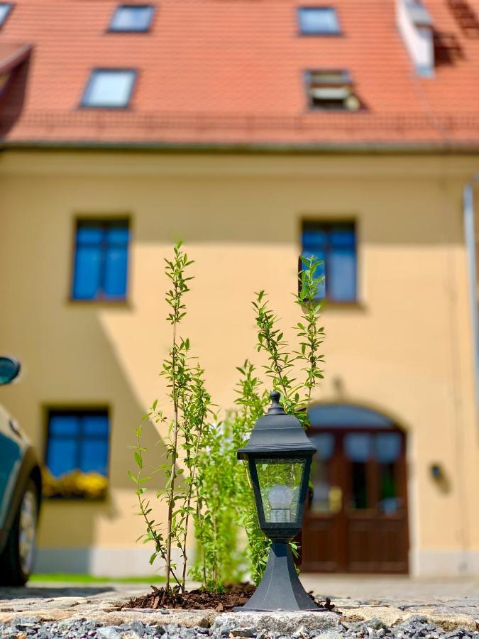 Dwupietrowy Apartament W Centrum Miasta Z Darmowym Miejscem Parkingowym Pod Zlotym Lwem VIII Klodzko Luaran gambar