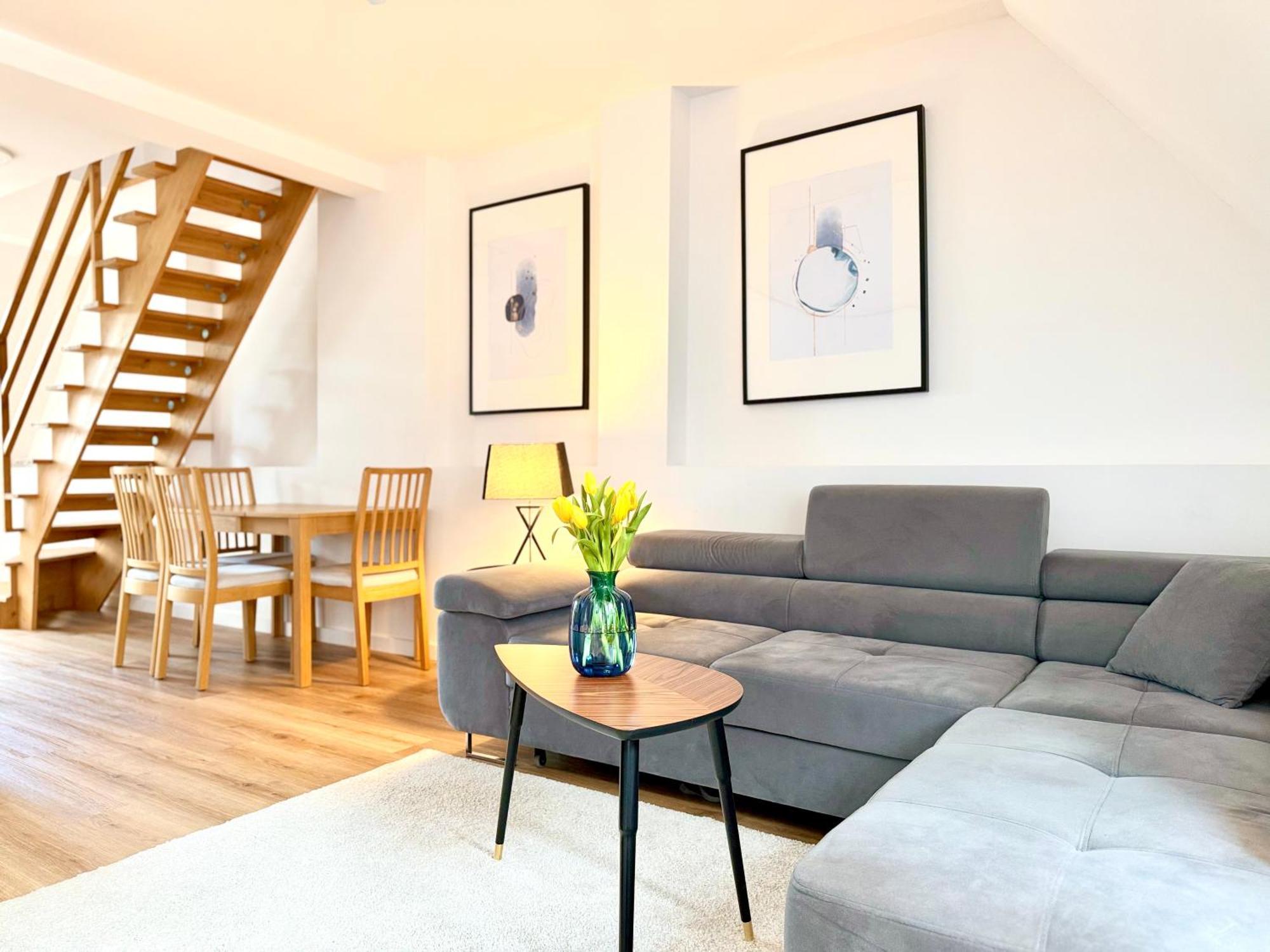 Dwupietrowy Apartament W Centrum Miasta Z Darmowym Miejscem Parkingowym Pod Zlotym Lwem VIII Klodzko Luaran gambar