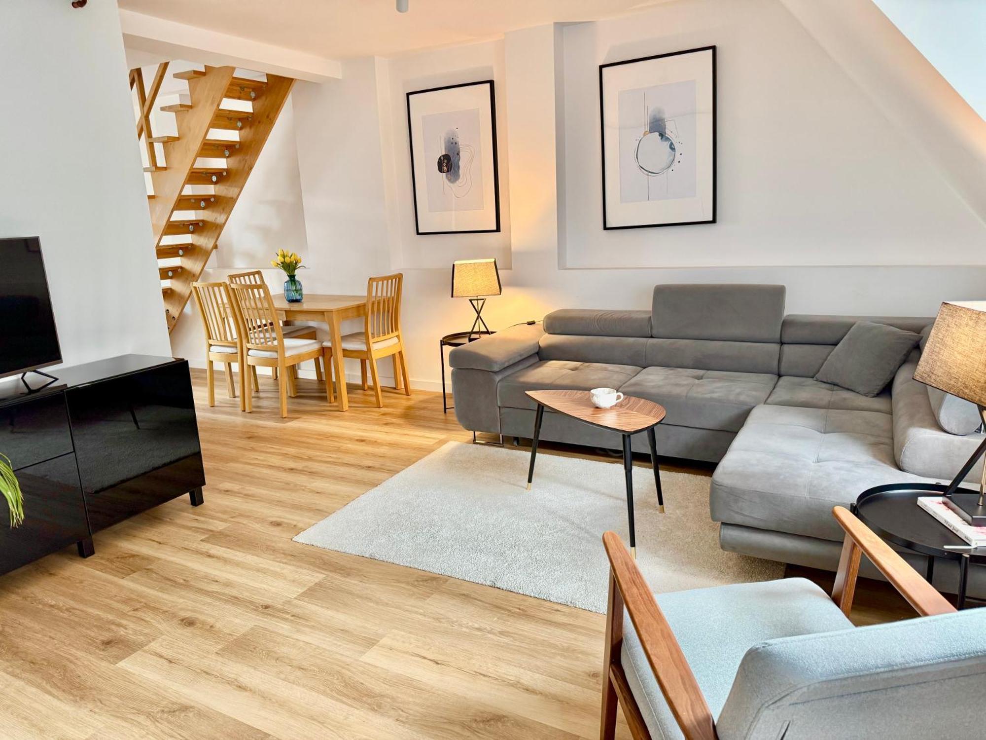Dwupietrowy Apartament W Centrum Miasta Z Darmowym Miejscem Parkingowym Pod Zlotym Lwem VIII Klodzko Luaran gambar
